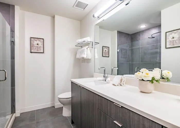 3br Luxury Glass With Views Apartment