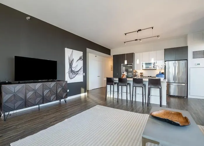 3br Luxury Glass With Views